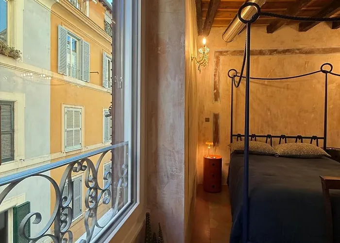 Apartment Blooms Your Retreat In Campo De Fiori